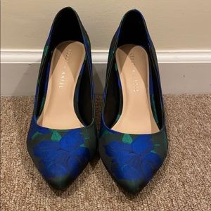 Kelly & Katie floral heels size 7.5